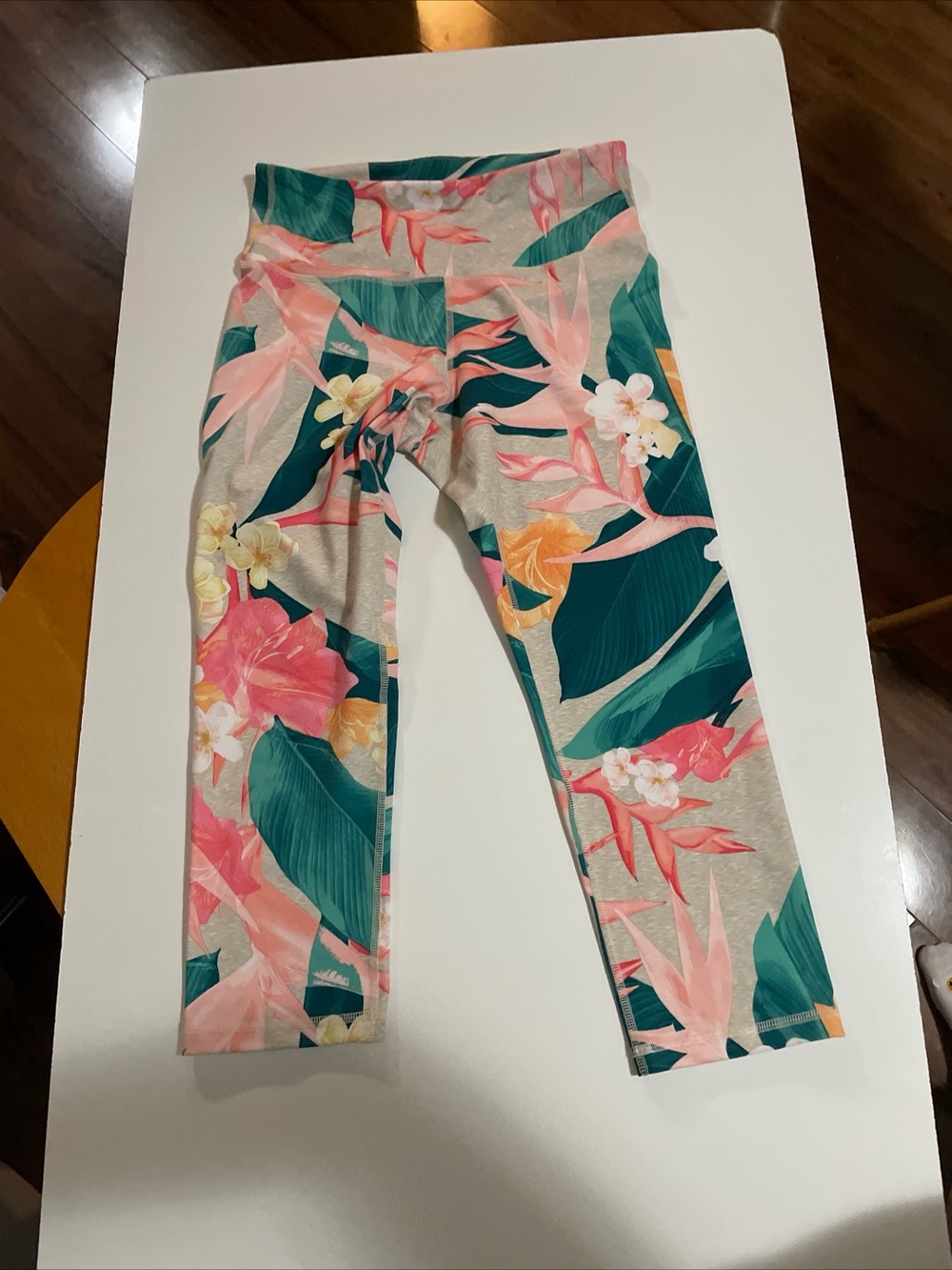 Old Navy Active Elevate Leggings Go-Dry Size S Super Stretch Green Pink floral